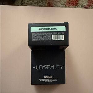 HUDA BEAUTY Easy Bake Powder - Matcha Milk Cake